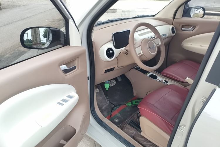 Used Wuling Hongguang MINIEV 2025 Four-Door Version Advanced Edition Driver Seat