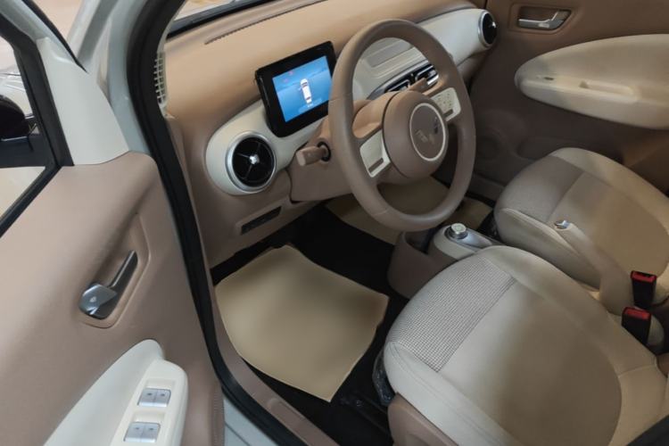 Used Wuling Hongguang MINIEV 2025 Four-Door Version Advanced Edition Driver Seat