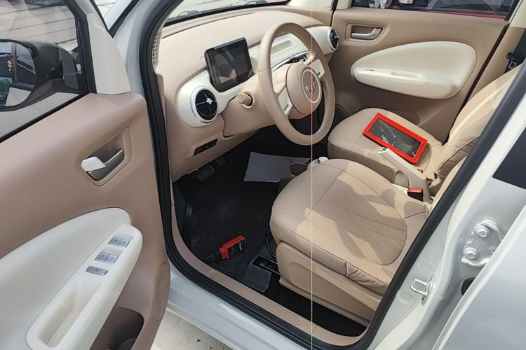 Used Wuling Hongguang MINIEV 2025 Four-Door Version Advanced Edition Driver Seat