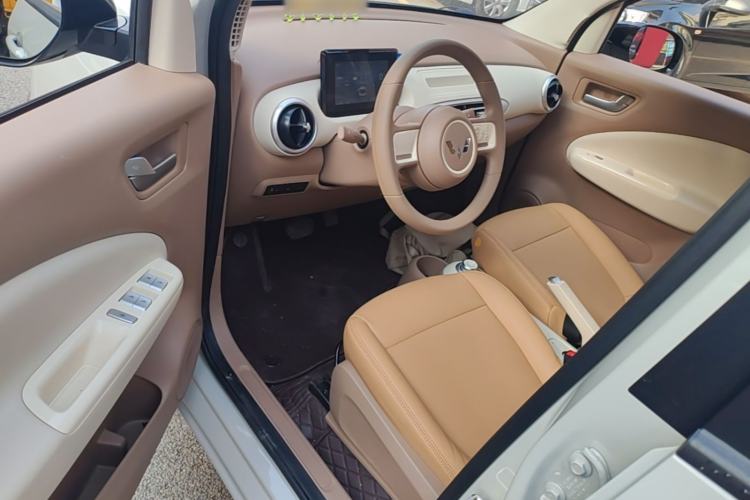 Used Wuling Hongguang MINIEV 2025 Four-Door Version Advanced Edition Driver Seat