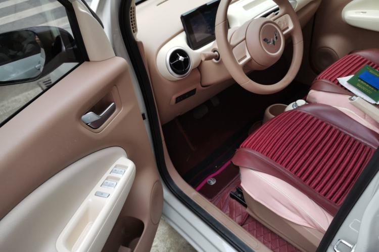Used Wuling Hongguang MINIEV 2025 Four-Door Version Advanced Edition Driver Seat