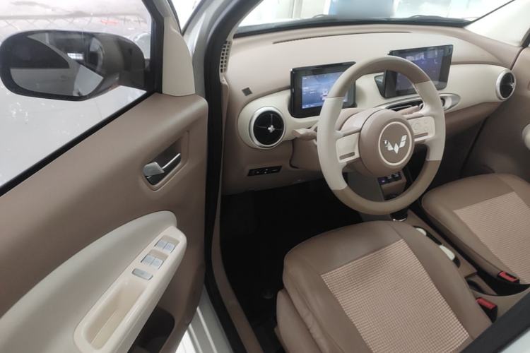 Used Wuling Hongguang MINIEV 2025 Four-Door Version Zhenxiang+ Edition Driver Seat