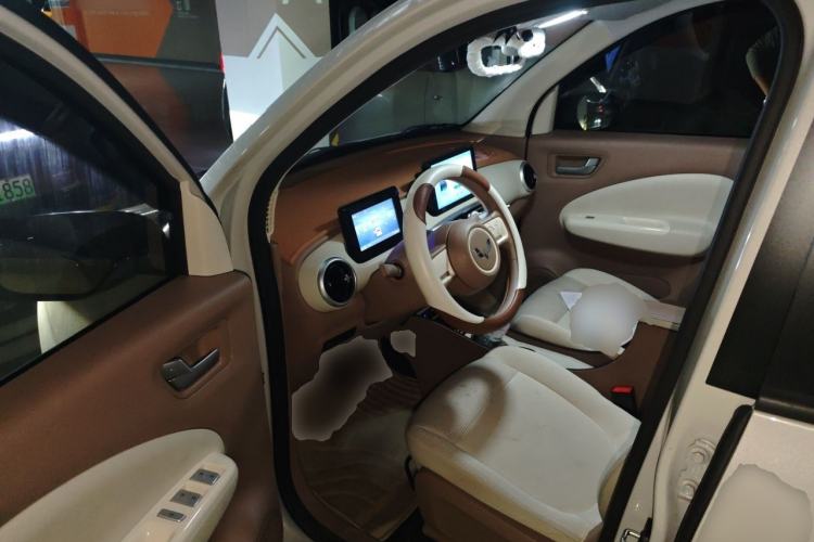 Used Wuling Hongguang MINIEV 2025 Four-Door Version Advanced Edition Driver Seat
