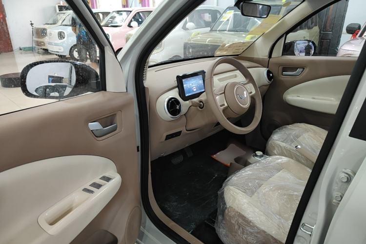 Used Wuling Hongguang MINIEV 2025 Four-Door Version Advanced Edition Driver Seat