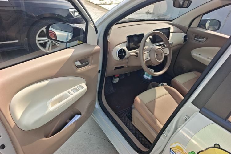 Used Wuling Hongguang MINIEV 2025 Four-Door Version Premium Edition Driver Seat