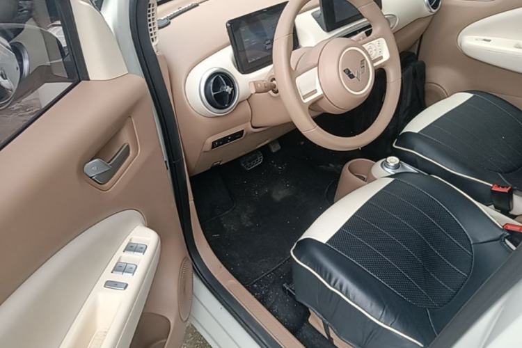 Used Wuling Hongguang MINIEV 2025 Four-Door Version Zhenxiang+ Edition Driver Seat