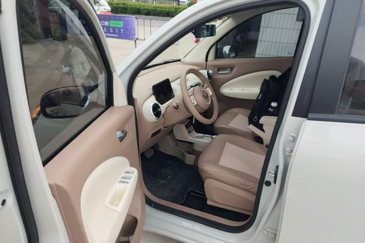 Used Wuling Hongguang MINIEV 2025 Four-Door Version Advanced Edition Driver Seat
