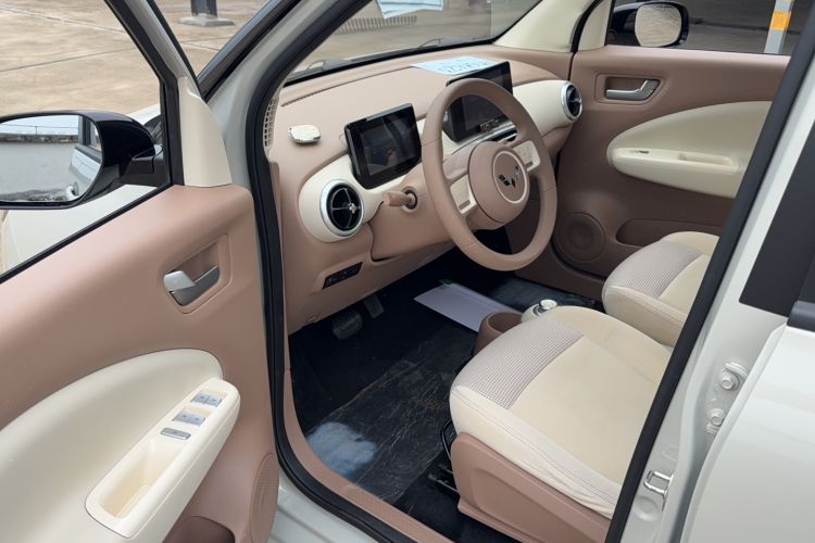 Used Wuling Hongguang MINIEV 2025 Four-Door Version Zhenxiang+ Edition Driver Seat
