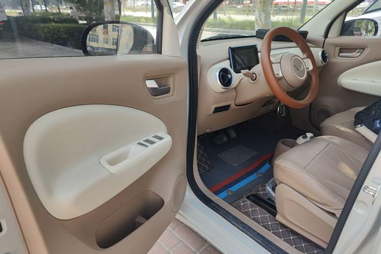 Used Wuling Hongguang MINIEV 2025 Four-Door Version Advanced Edition Driver Seat