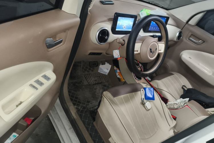 Used Wuling Hongguang MINIEV 2025 Four-Door Version Zhenxiang+ Edition Driver Seat