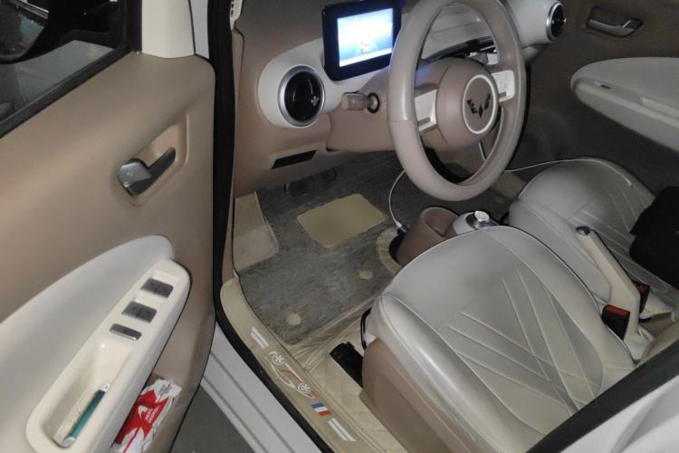Used Wuling Hongguang MINIEV 2025 Four-Door Version Advanced Edition Driver Seat