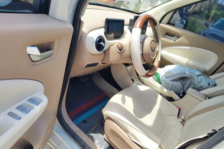 Used Wuling Hongguang MINIEV 2025 Four-Door Version Advanced Edition Driver Seat