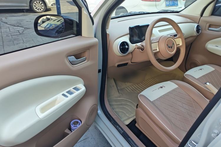 Used Wuling Hongguang MINIEV 2025 Four-Door Version Advanced Edition Driver Seat