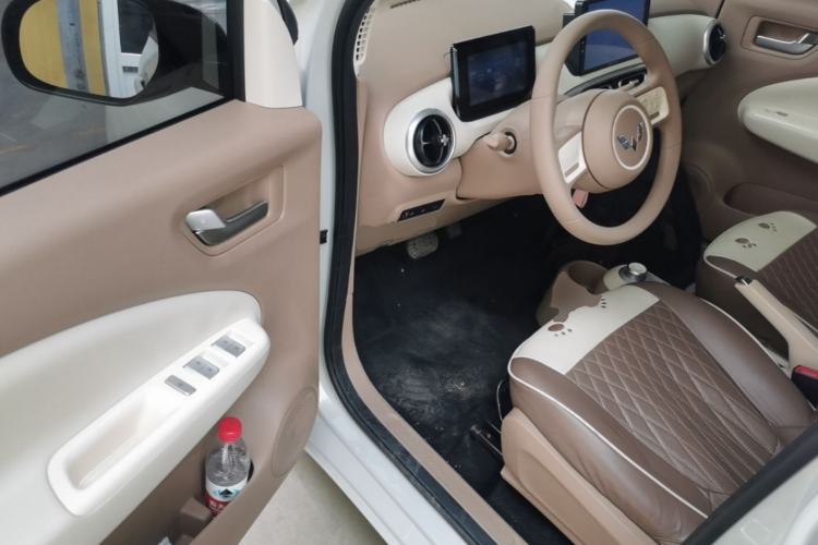 Used Wuling Hongguang MINIEV 2025 Four-Door Version Advanced Edition Driver Seat