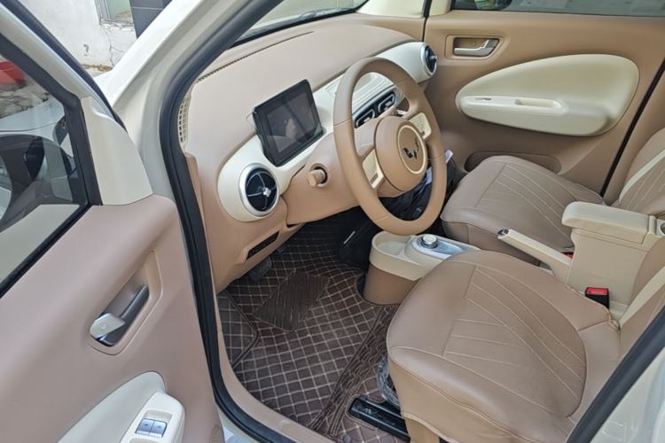 Used Wuling Hongguang MINIEV 2025 Four-Door Version Advanced Edition Driver Seat