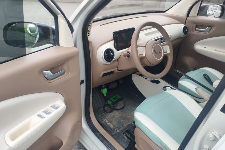 Used Wuling Hongguang MINIEV 2025 Four-Door Version Advanced Edition Driver Seat
