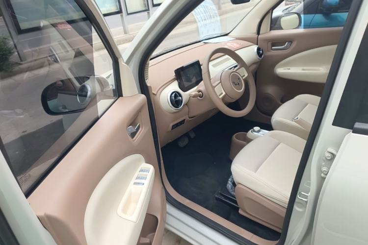 Used Wuling Hongguang MINIEV 2025 Four-Door Version Advanced Edition Driver Seat