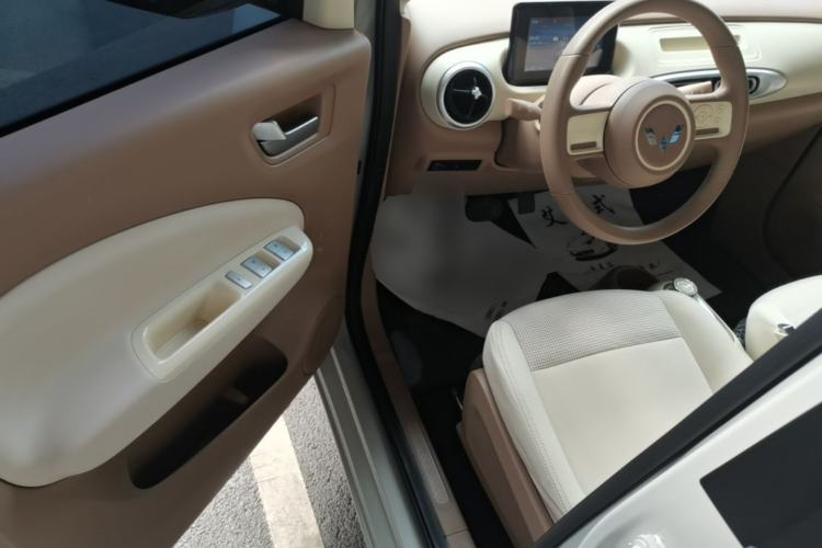 Used Wuling Hongguang MINIEV 2025 Four-Door Version Advanced Edition Driver Seat