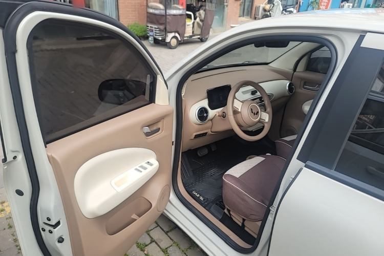 Used Wuling Hongguang MINIEV 2025 Four-Door Version Advanced Edition Driver Seat