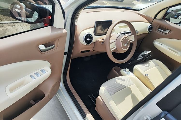 Used Wuling Hongguang MINIEV 2025 Four-Door Version Advanced Edition Driver Seat