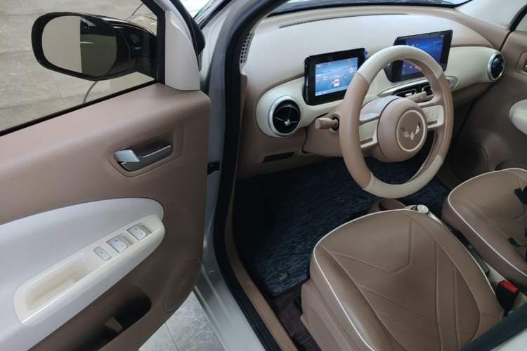 Used Wuling Hongguang MINIEV 2025 Four-Door Version Zhenxiang+ Edition Driver Seat