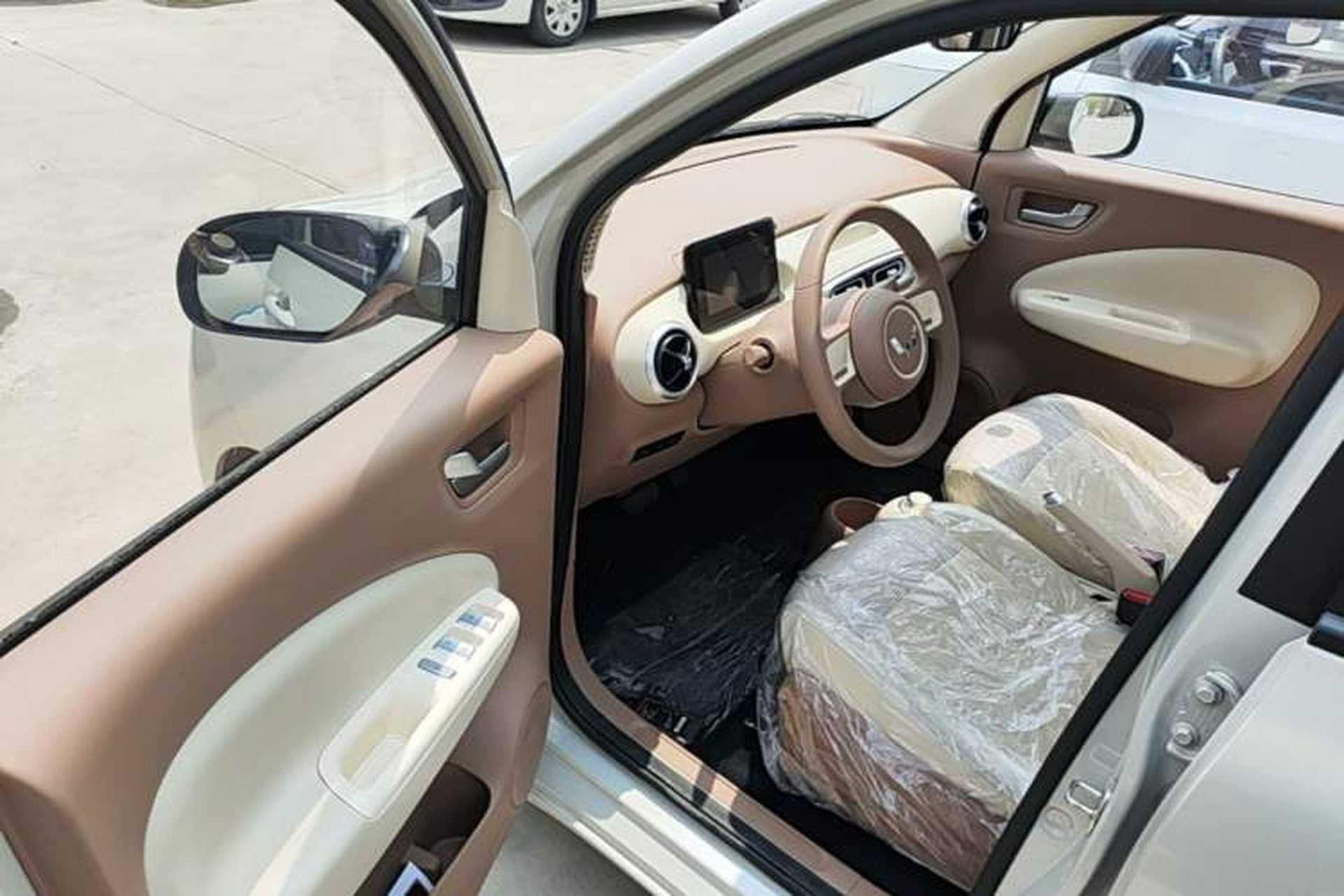 Used Wuling Hongguang MINIEV 2025 Four-Door Version Advanced Edition Driver Seat