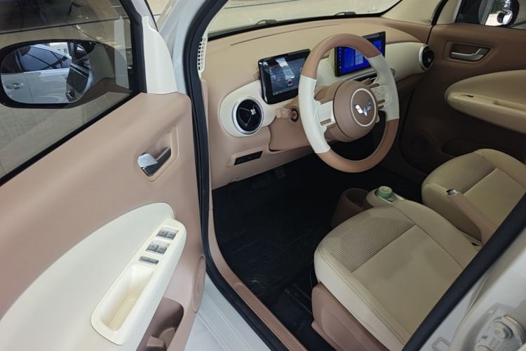 Used Wuling Hongguang MINIEV 2025 Four-Door Version Advanced Edition Driver Seat