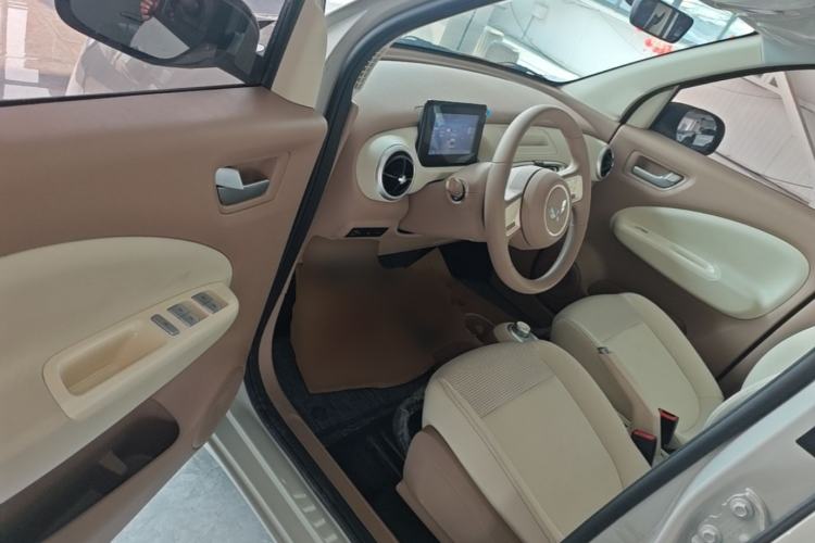 Used Wuling Hongguang MINIEV 2025 Four-Door Version Advanced Edition Driver Seat