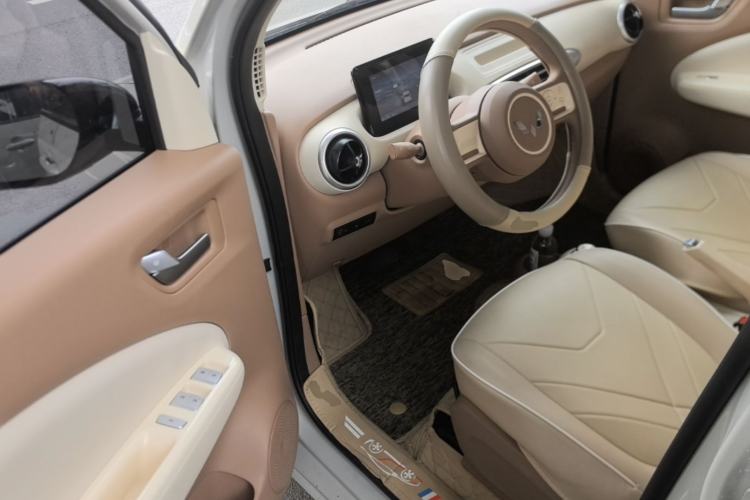 Used Wuling Hongguang MINIEV 2025 Four-Door Version Advanced Edition Driver Seat
