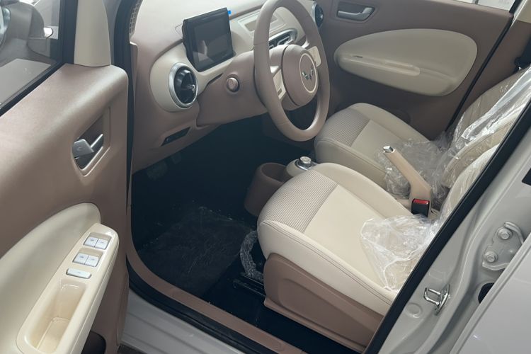 Used Wuling Hongguang MINIEV 2025 Four-Door Version Advanced Edition Driver Seat