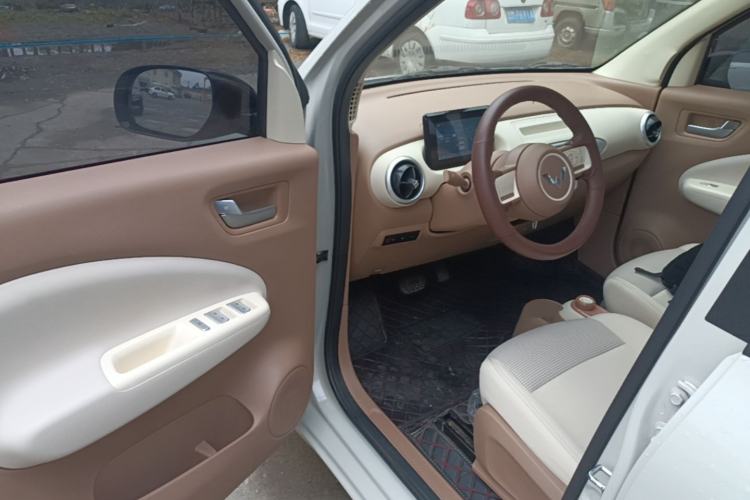 Used Wuling Hongguang MINIEV 2025 Four-Door Version Advanced Edition Driver Seat