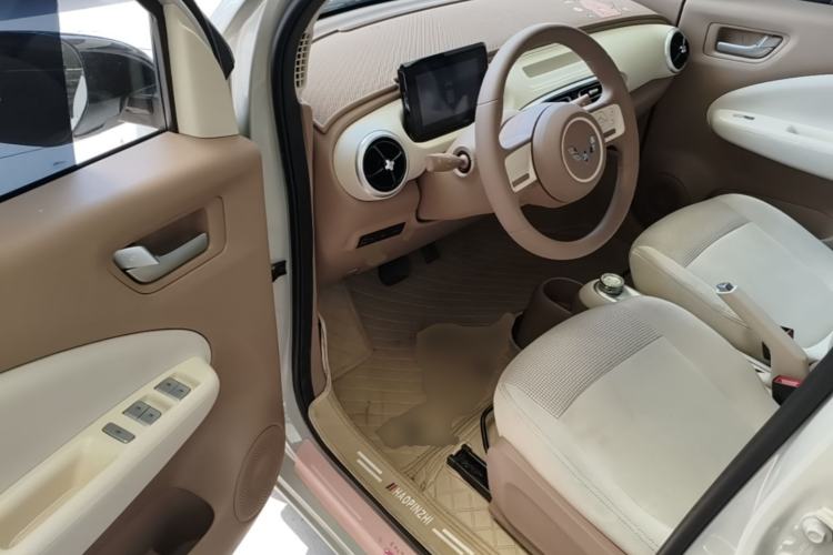 Used Wuling Hongguang MINIEV 2025 Four-Door Version Advanced Edition Driver Seat