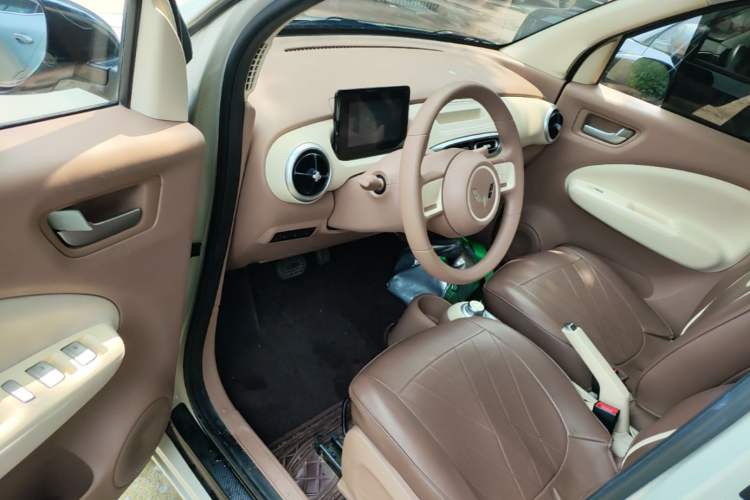 Used Wuling Hongguang MINIEV 2025 Four-Door Version Advanced Edition Driver Seat