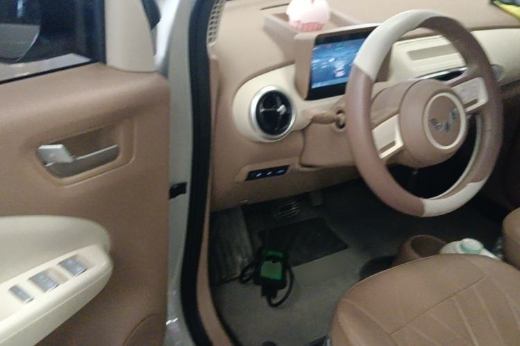 Used Wuling Hongguang MINIEV 2025 Four-Door Version Advanced Edition Driver Seat