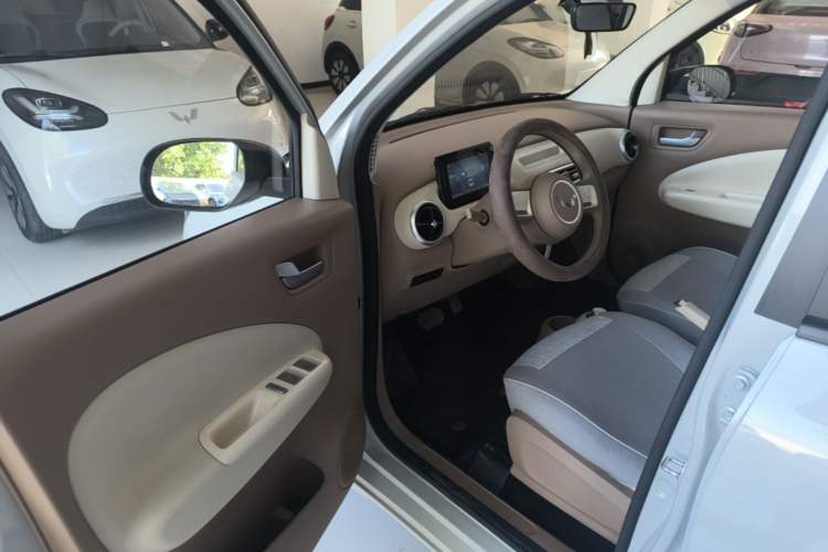 Used Wuling Hongguang MINIEV 2025 Four-Door Version Advanced Edition Driver Seat