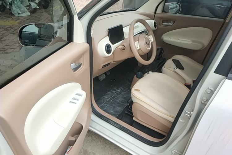 Used Wuling Hongguang MINIEV 2025 Four-Door Version Advanced Edition Driver Seat