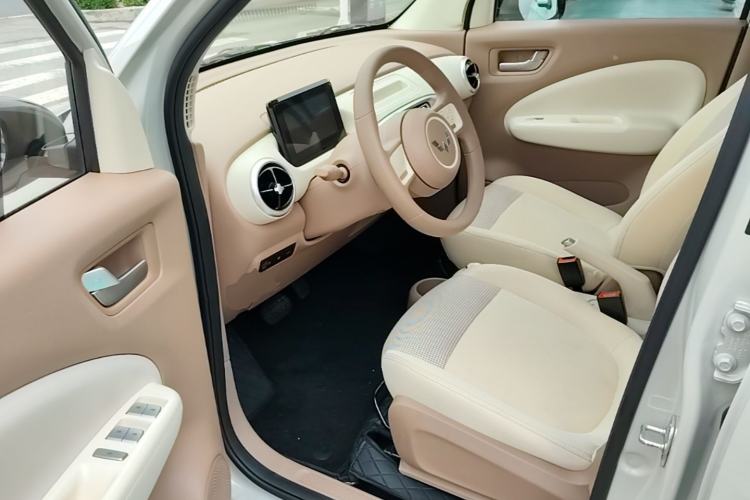 Used Wuling Hongguang MINIEV 2025 Four-Door Version Advanced Edition Driver Seat