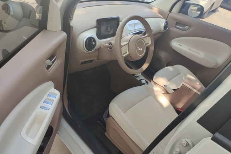 Used Wuling Hongguang MINIEV 2025 Four-Door Version Advanced Edition Driver Seat