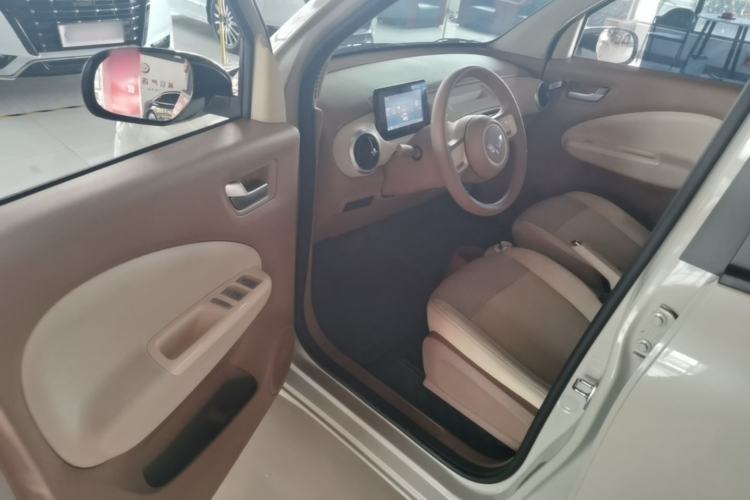 Used Wuling Hongguang MINIEV 2025 Four-Door Version Advanced Edition Driver Seat
