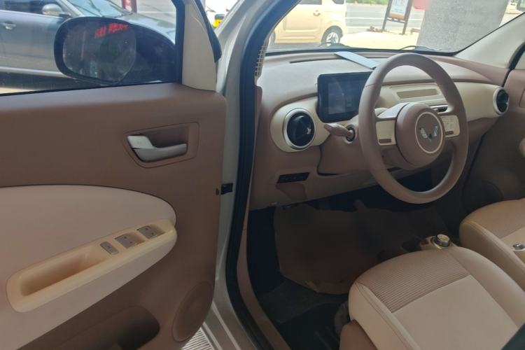 Used Wuling Hongguang MINIEV 2025 Four-Door Version Advanced Edition Driver Seat