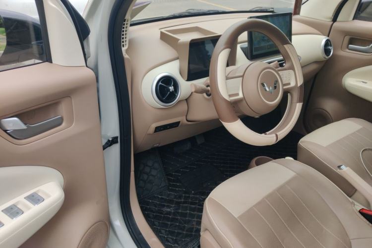 Used Wuling Hongguang MINIEV 2025 Four-Door Version Advanced Edition Driver Seat