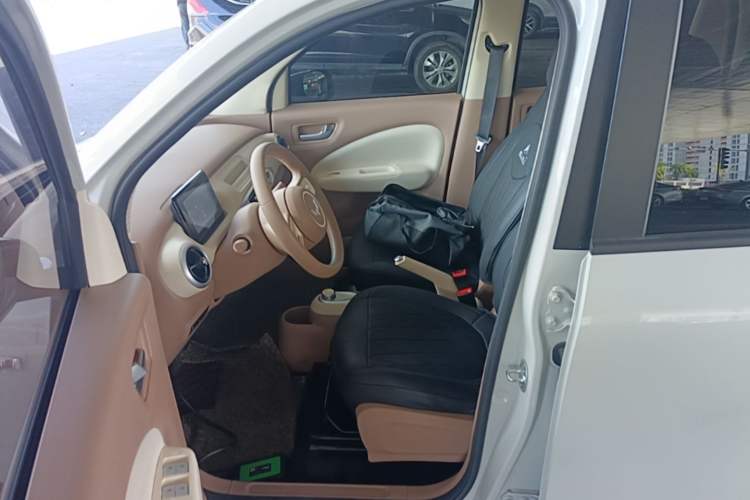 Used Wuling Hongguang MINIEV 2025 Four-Door Version Advanced Edition Driver Seat