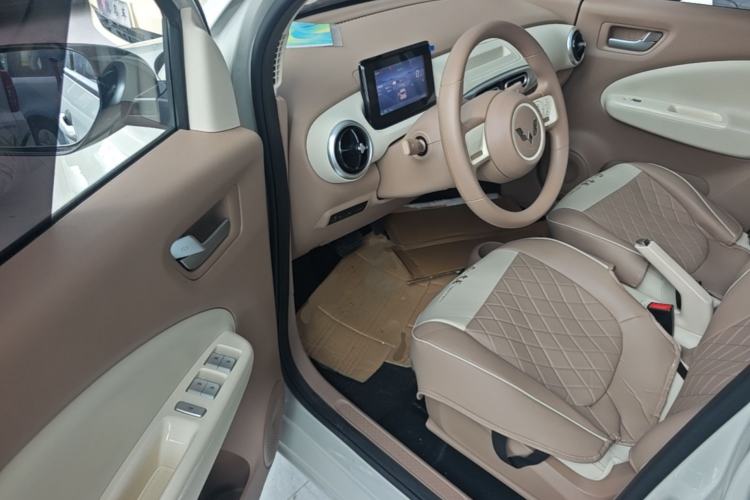 Used Wuling Hongguang MINIEV 2025 Four-Door Version Advanced Edition Driver Seat