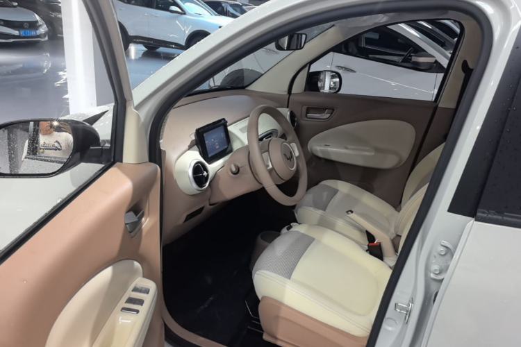 Used Wuling Hongguang MINIEV 2025 Four-Door Version Advanced Edition Driver Seat