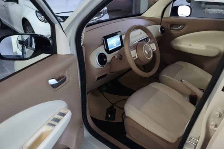 Used Wuling Hongguang MINIEV 2025 Four-Door Version Advanced Edition Driver Seat
