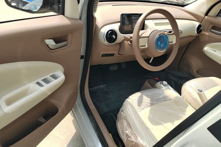 Used Wuling Hongguang MINIEV 2025 Four-Door Version Advanced Edition Driver Seat