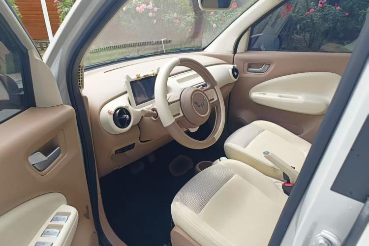 Used Wuling Hongguang MINIEV 2025 Four-Door Version Advanced Edition Driver Seat
