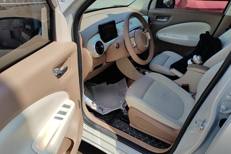 Used Wuling Hongguang MINIEV 2025 Four-Door Version Advanced Edition Driver Seat