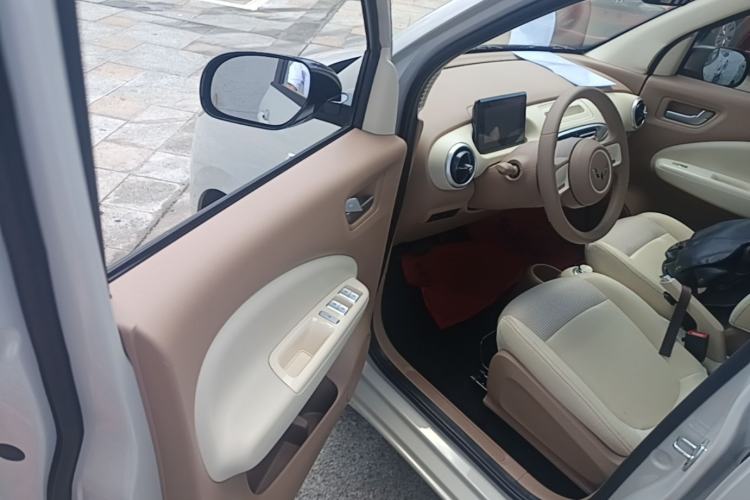 Used Wuling Hongguang MINIEV 2025 Four-Door Version Advanced Edition Driver Seat