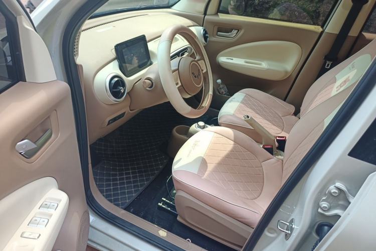 Used Wuling Hongguang MINIEV 2025 Four-Door Version Advanced Edition Driver Seat